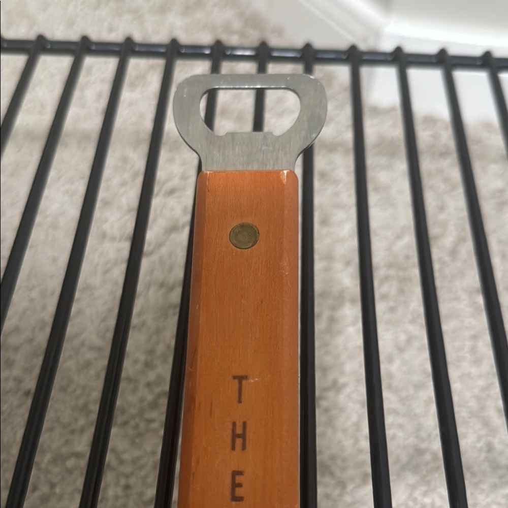 Texas Longhorns The Sportula Stainless Steel and Wood Spatula - Picture 6 of 6